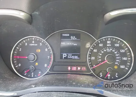 2015 Kia Forte Lx z USA, uszkodzony, nr VIN KNAFX4A66F5355828